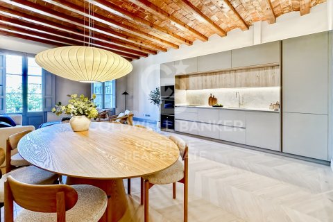 Apartamento de 2 dormitorios en venta en Barcelona, Cataluña, Spain № 7725 - foto 28