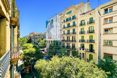 Apartamento de 2 dormitorios en venta en Barcelona, Cataluña, Spain № 7725 - foto 9