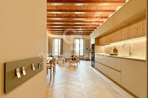 Apartamento de 2 dormitorios en venta en Barcelona, Cataluña, Spain № 7725 - foto 29