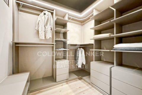 Apartamento de 2 dormitorios en venta en Barcelona, Cataluña, Spain № 7725 - foto 15
