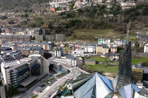 2 bedrooms apartment for sale in Principado De Andorra (Ninguna Poblacion Tiene C.P.), Lleida, Catalonia, Spain № 7721 - photo 4