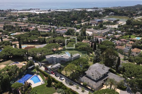 Villa de 6 dormitorios en venta en Sant Andreu de Llavaneres, Barcelona, Cataluña, Spain № 3919 - foto 4