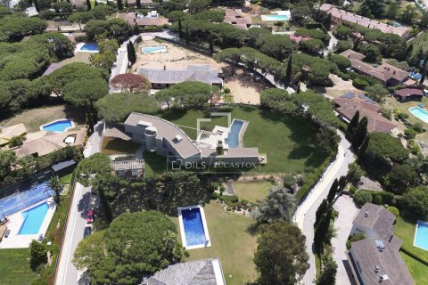 Villa de 6 dormitorios en venta en Sant Andreu de Llavaneres, Barcelona, Cataluña, Spain № 3919 - foto 3