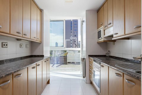 3 bedrooms apartment for sale in Barcelona, Catalonia, Spain № 3918 - photo 12