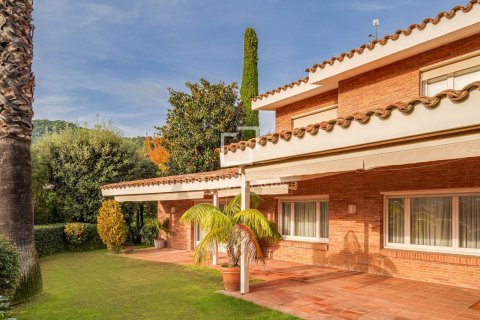 6 bedrooms villa for sale in Premia De Dalt, Barcelona, Catalonia, Spain № 3915 - photo 25