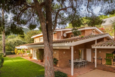 6 bedrooms villa for sale in Premia De Dalt, Barcelona, Catalonia, Spain № 3915 - photo 22