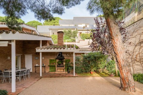 6 bedrooms villa for sale in Premia De Dalt, Barcelona, Catalonia, Spain № 3915 - photo 21