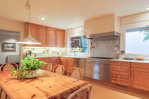 6 bedrooms villa for sale in Premia De Dalt, Barcelona, Catalonia, Spain № 3915 - photo 6