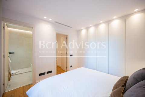 2 bedrooms apartment for sale in Barcelona, Catalonia, Spain № 2873 - photo 23