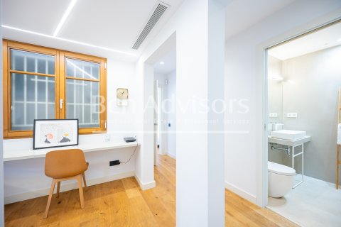 2 bedrooms apartment for sale in Barcelona, Catalonia, Spain № 2873 - photo 29