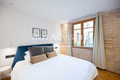 2 bedrooms apartment for sale in Barcelona, Catalonia, Spain № 2873 - photo 19
