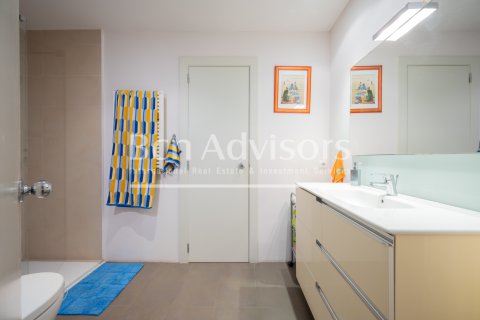 2 bedrooms apartment for sale in Barcelona, Catalonia, Spain № 2874 - photo 22