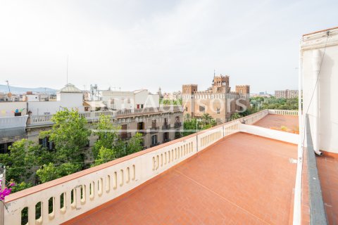 Ático de 3 dormitorios en venta en Barcelona, Cataluña, Spain № 2877 - foto 20