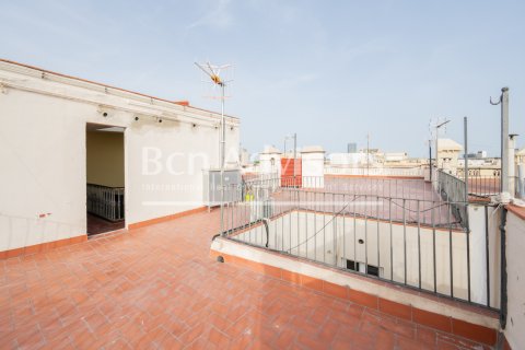Ático de 3 dormitorios en venta en Barcelona, Cataluña, Spain № 2877 - foto 19