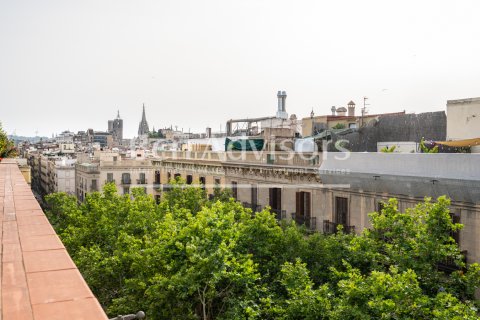 Ático de 3 dormitorios en venta en Barcelona, Cataluña, Spain № 2877 - foto 6