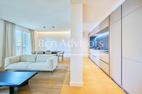 Apartamento de 2 dormitorios en venta en Barcelona, Cataluña, Spain № 2876 - foto 9