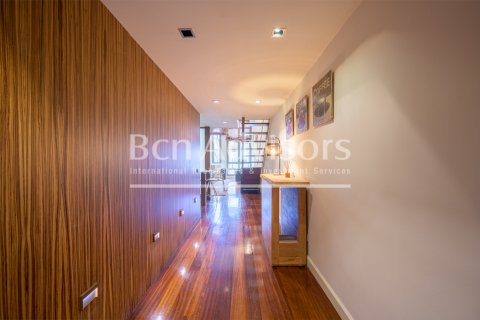 Apartamento de 2 dormitorios en venta en Barcelona, Cataluña, Spain № 2871 - foto 12