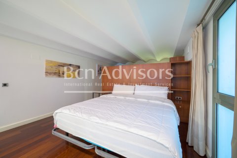 Apartamento de 2 dormitorios en venta en Barcelona, Cataluña, Spain № 2871 - foto 15