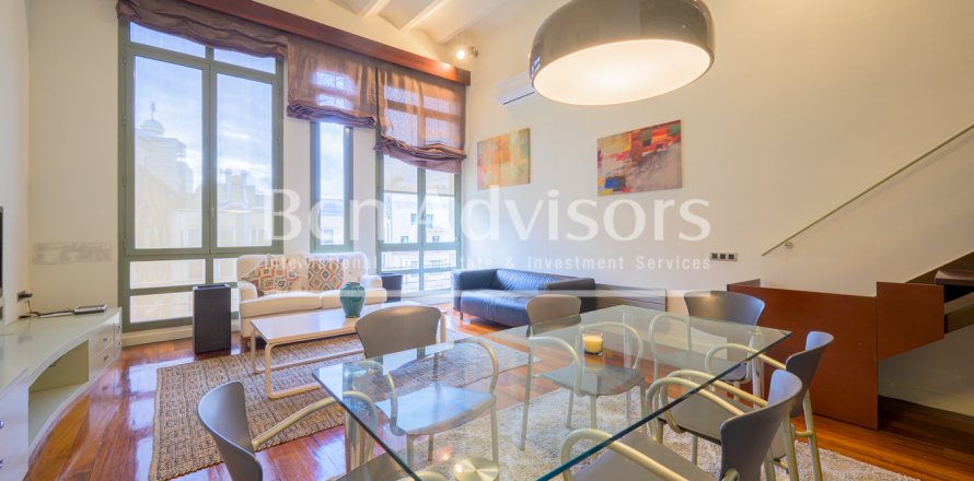 Apartamento de 2 dormitorios en venta en Barcelona, Cataluña, Spain № 2871