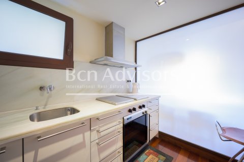 Apartamento de 2 dormitorios en venta en Barcelona, Cataluña, Spain № 2871 - foto 8
