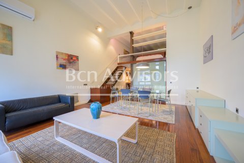 Apartamento de 2 dormitorios en venta en Barcelona, Cataluña, Spain № 2871 - foto 2