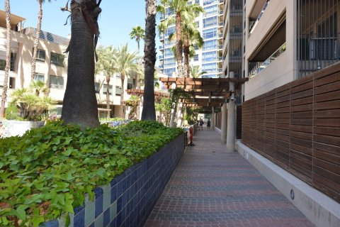 Apartamento de 4 dormitorios en venta en Barcelona, Cataluña, Spain № 7620 - foto 22