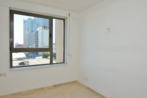 Apartamento de 4 dormitorios en venta en Barcelona, Cataluña, Spain № 7620 - foto 12