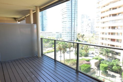 Apartamento de 4 dormitorios en venta en Barcelona, Cataluña, Spain № 7620 - foto 2