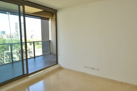 Apartamento de 4 dormitorios en venta en Barcelona, Cataluña, Spain № 7620 - foto 4