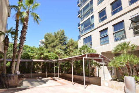 Apartamento de 4 dormitorios en venta en Barcelona, Cataluña, Spain № 7620 - foto 24