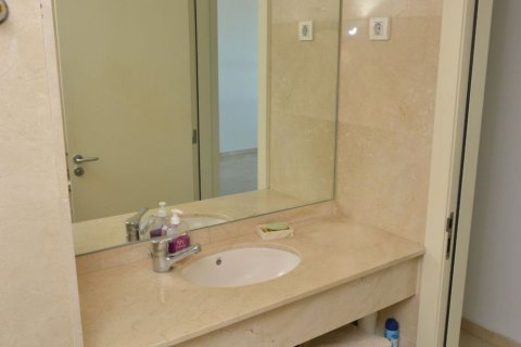 Apartamento de 4 dormitorios en venta en Barcelona, Cataluña, Spain № 7620 - foto 18