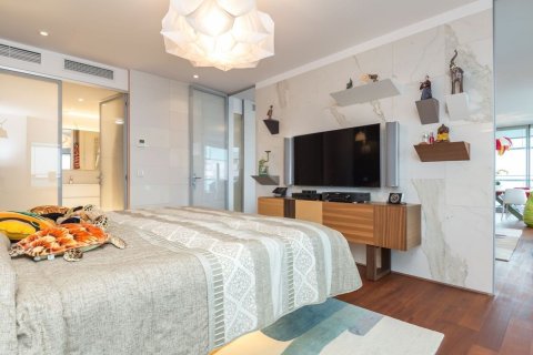 Купить квартиру в Барселона, Испания с 2 комнаты, 133м², № 7617 - фото 21