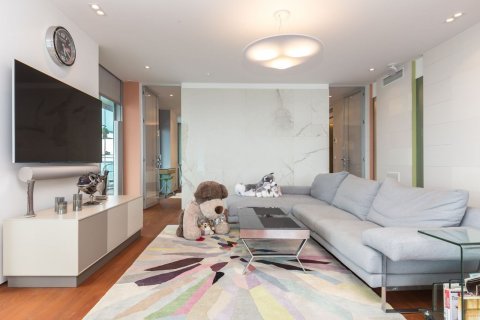 Купить квартиру в Барселона, Испания с 2 комнаты, 133м², № 7617 - фото 11