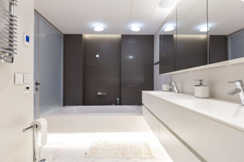 Купить квартиру в Барселона, Испания с 2 комнаты, 133м², № 7617 - фото 23