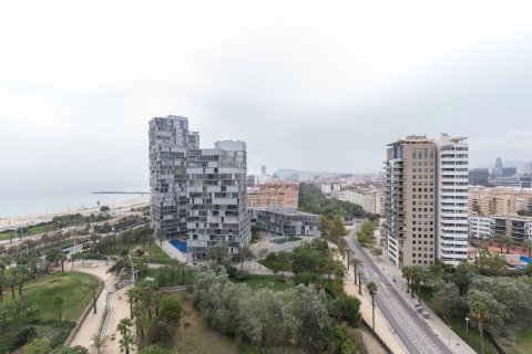 Купить квартиру в Барселона, Испания с 2 комнаты, 133м², № 7617 - фото 8