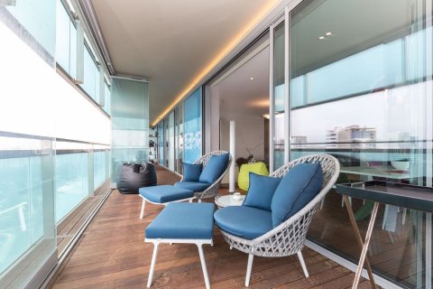 Купить квартиру в Барселона, Испания с 2 комнаты, 133м², № 7617 - фото 3