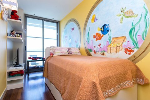 Купить квартиру в Барселона, Испания с 4 комнаты, 145м², № 7616 - фото 26