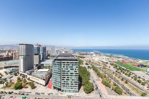 Купить квартиру в Барселона, Испания с 4 комнаты, 145м², № 7616 - фото 2