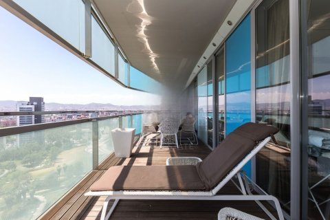 Купить квартиру в Барселона, Испания с 4 комнаты, 145м², № 7616 - фото 5