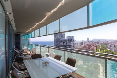 Купить квартиру в Барселона, Испания с 4 комнаты, 145м², № 7616 - фото 7