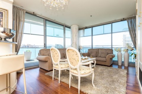 Купить квартиру в Барселона, Испания с 4 комнаты, 145м², № 7616 - фото 15
