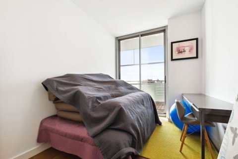 Apartamento de 3 dormitorios en venta en Barcelona, Cataluña, Spain № 7615 - foto 23