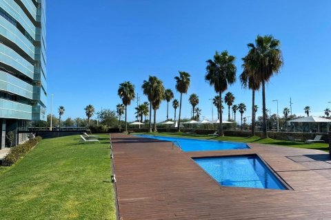 Apartamento de 3 dormitorios en venta en Barcelona, Cataluña, Spain № 7615 - foto 25