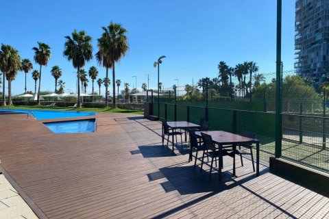 Apartamento de 3 dormitorios en venta en Barcelona, Cataluña, Spain № 7615 - foto 26
