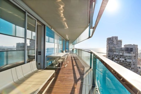 Apartamento de 3 dormitorios en venta en Barcelona, Cataluña, Spain № 7615 - foto 7