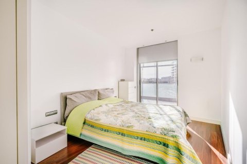 Apartamento de 3 dormitorios en venta en Barcelona, Cataluña, Spain № 7619 - foto 30