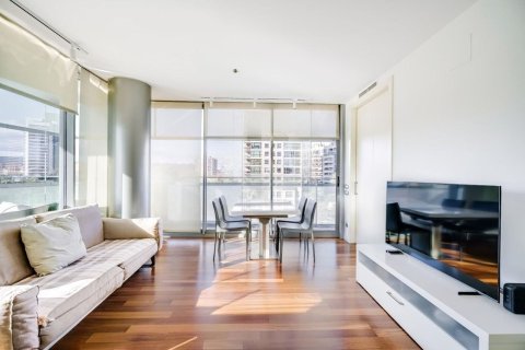 Apartamento de 3 dormitorios en venta en Barcelona, Cataluña, Spain № 7619 - foto 17