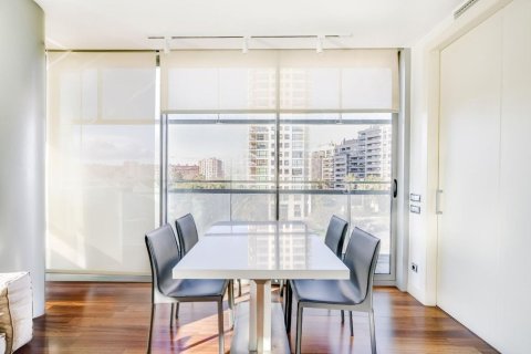 Apartamento de 3 dormitorios en venta en Barcelona, Cataluña, Spain № 7619 - foto 28
