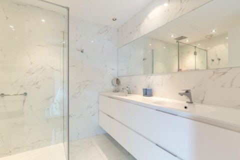 3 bedrooms apartment for sale in Barcelona, Catalonia, Spain № 7614 - photo 29