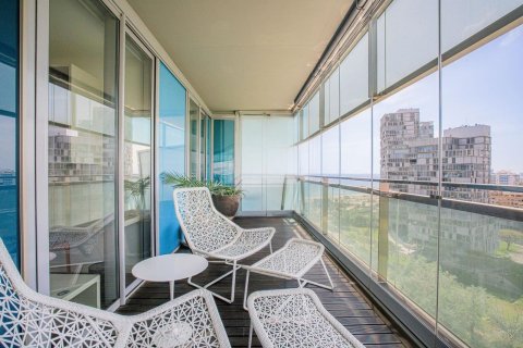 Apartamento de 3 dormitorios en venta en Barcelona, Cataluña, Spain № 7618 - foto 5